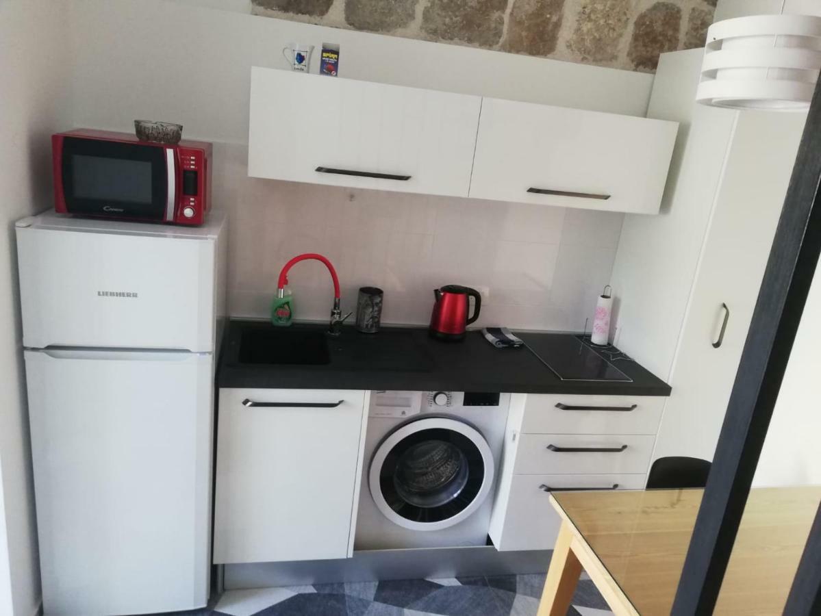 Zanicovo Beach Apartment Komiža Eksteriør bilde